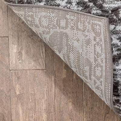 NEW 5x7 ft Area Rug - photo 4