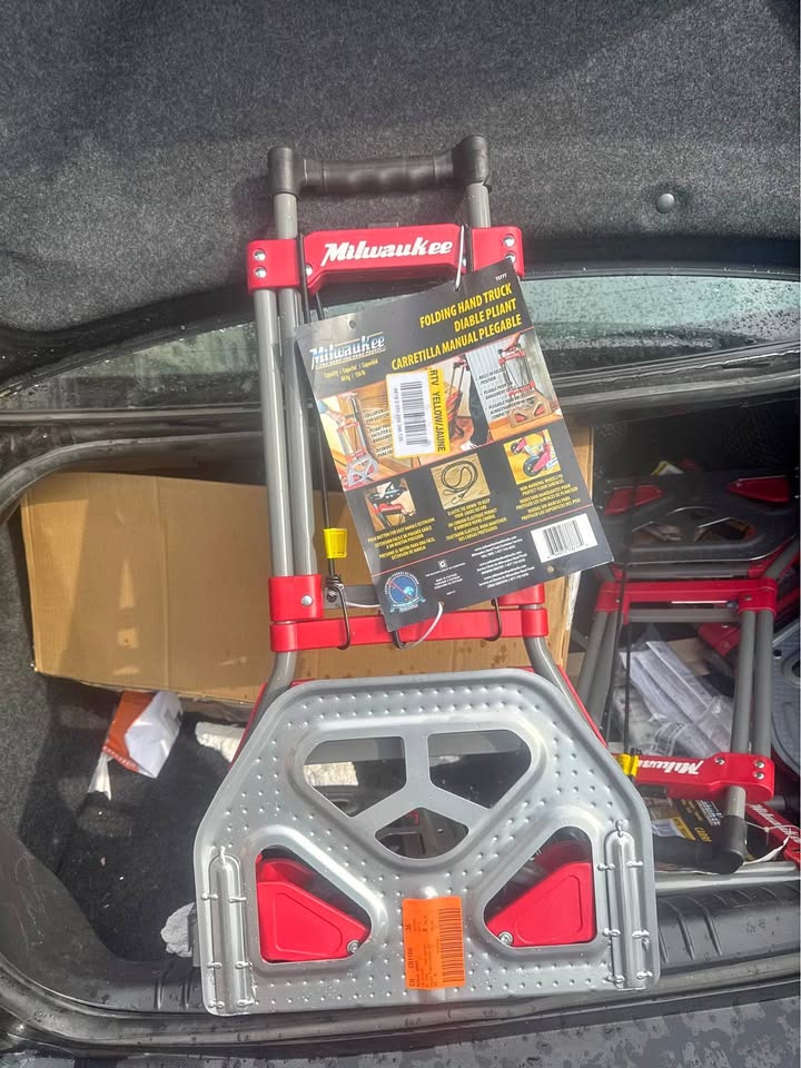 Milwaukee 150LB Foldable Hand truck