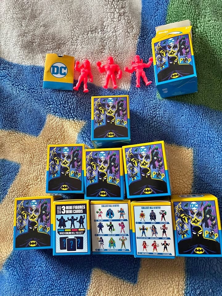 DC Mystery Muscles 80s Toy Figures (3-Pack)