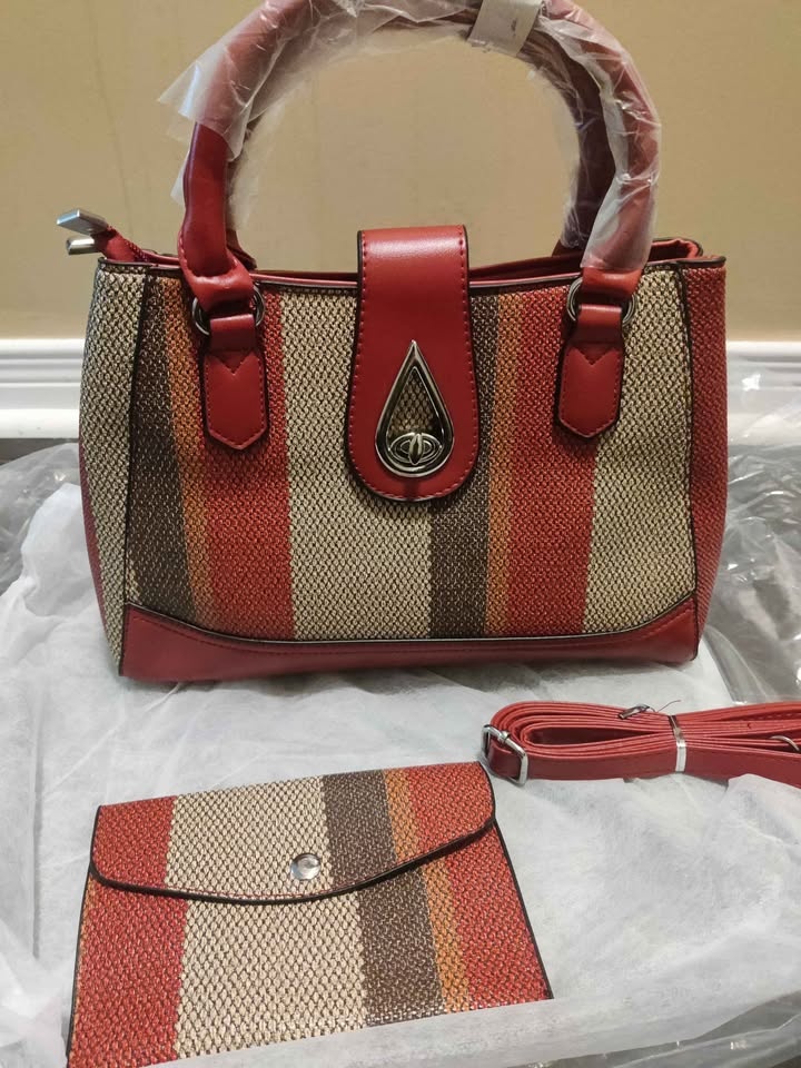Brand new Large capacity 2pc beautiful red color hand bag for wo - photo 2