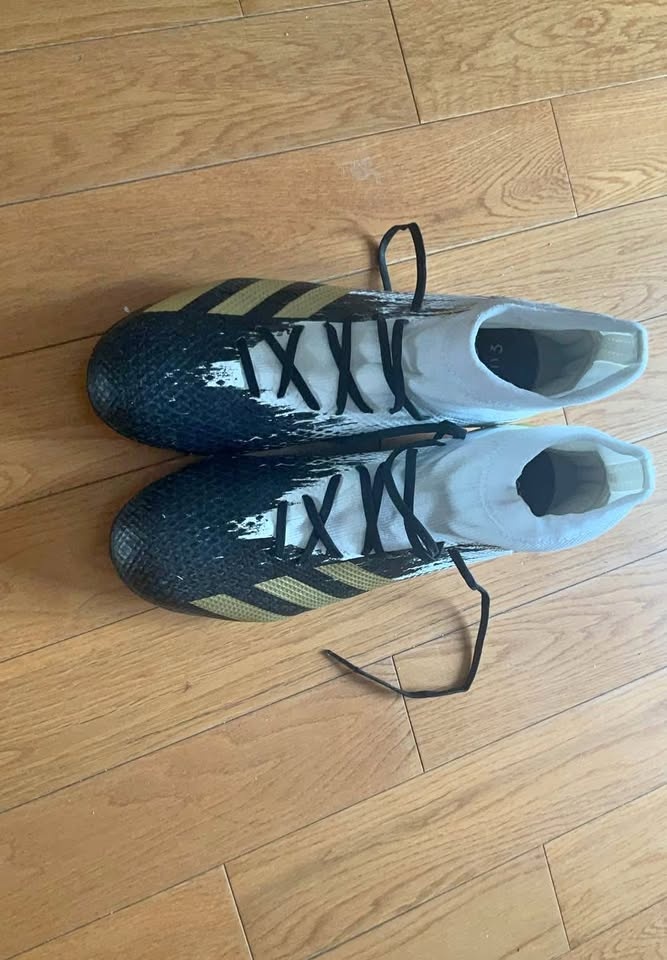 Soccer shoes Size 11.5 Great condition