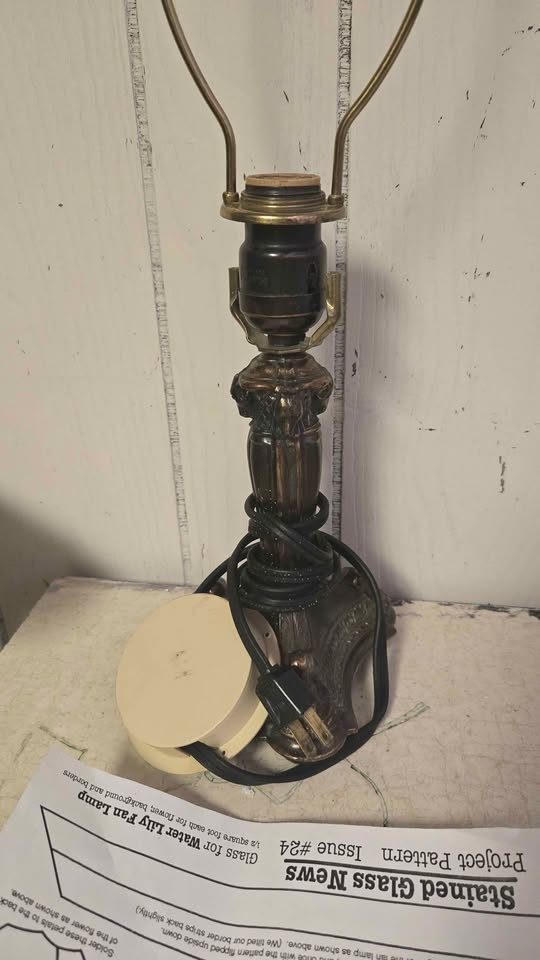 Vintage Ram Brass Lamp Base - photo 2