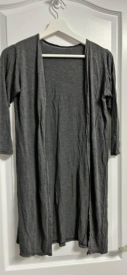 Grey long shrug, 3/4th sleeves