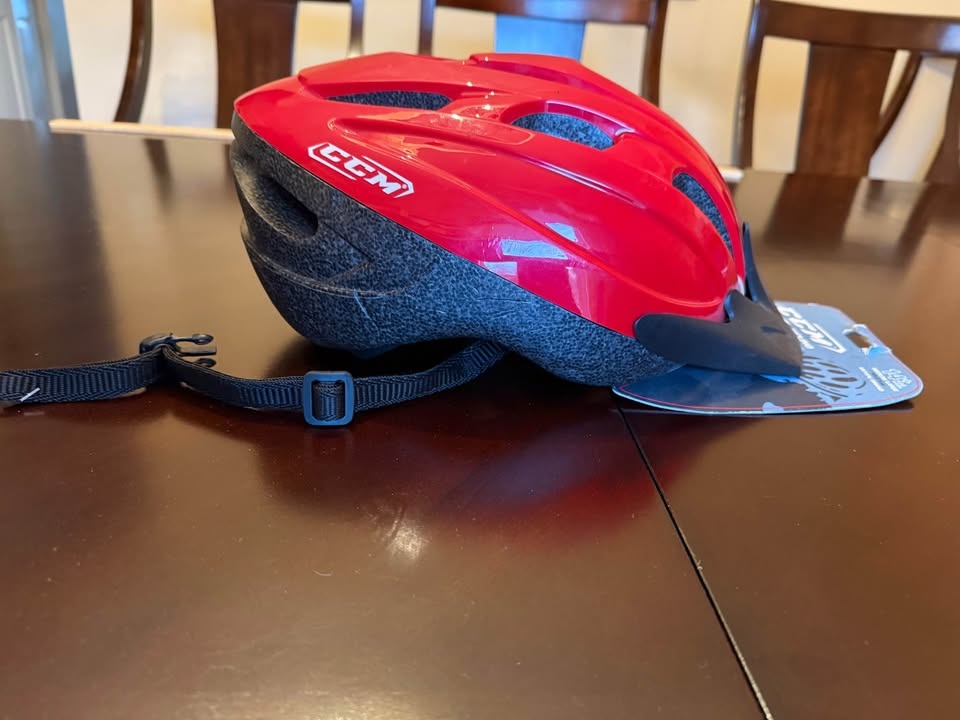 CCM Bicycle Helmet (New with Tag) M/L - photo 4