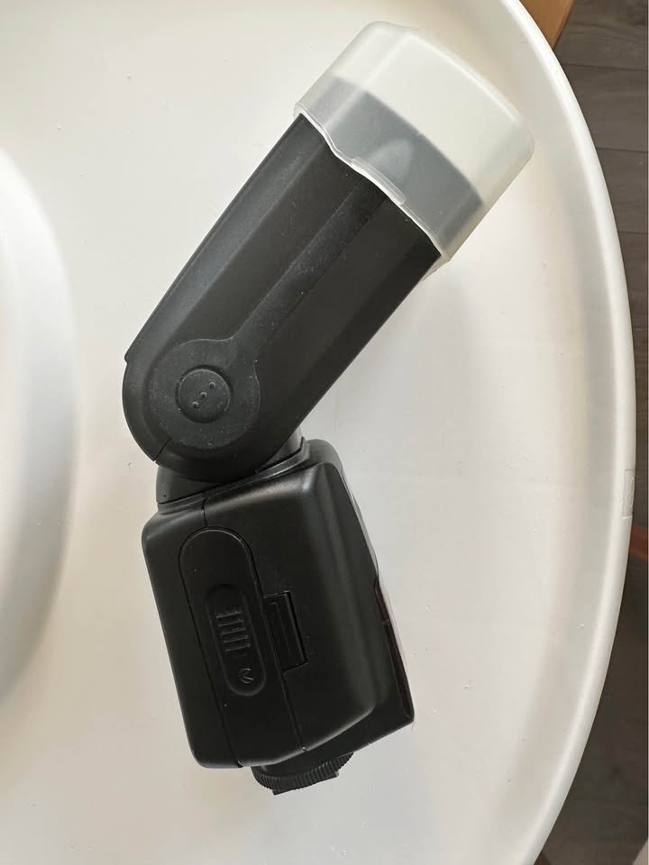 Neewer NW-985 Speedlite - photo 2