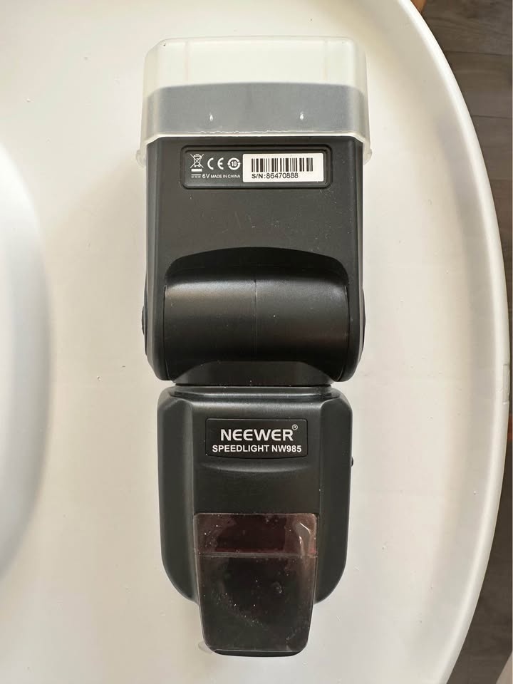 Neewer NW-985 Speedlite - photo 3