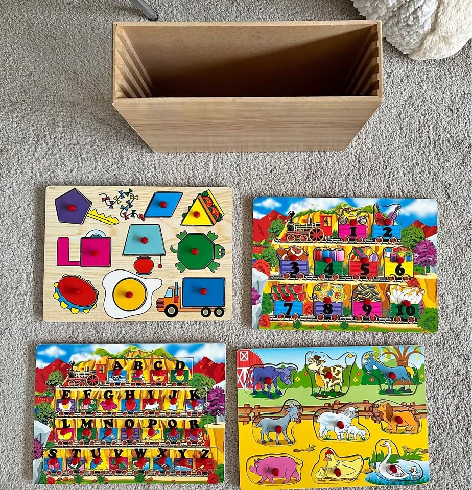 Wooden puzzles with holder