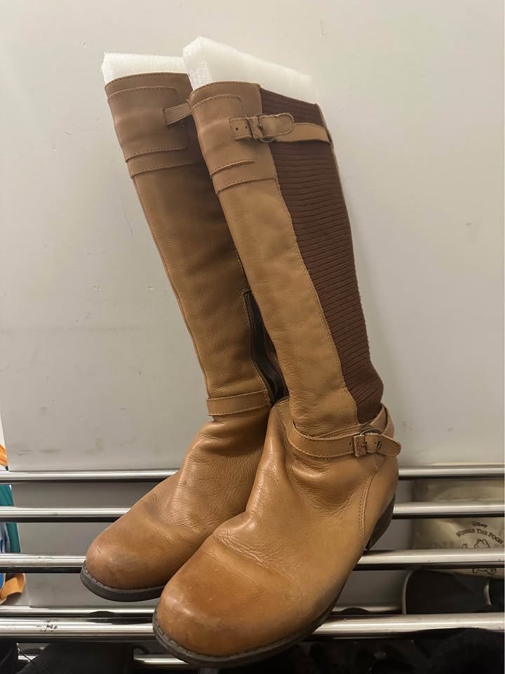 Riding boots