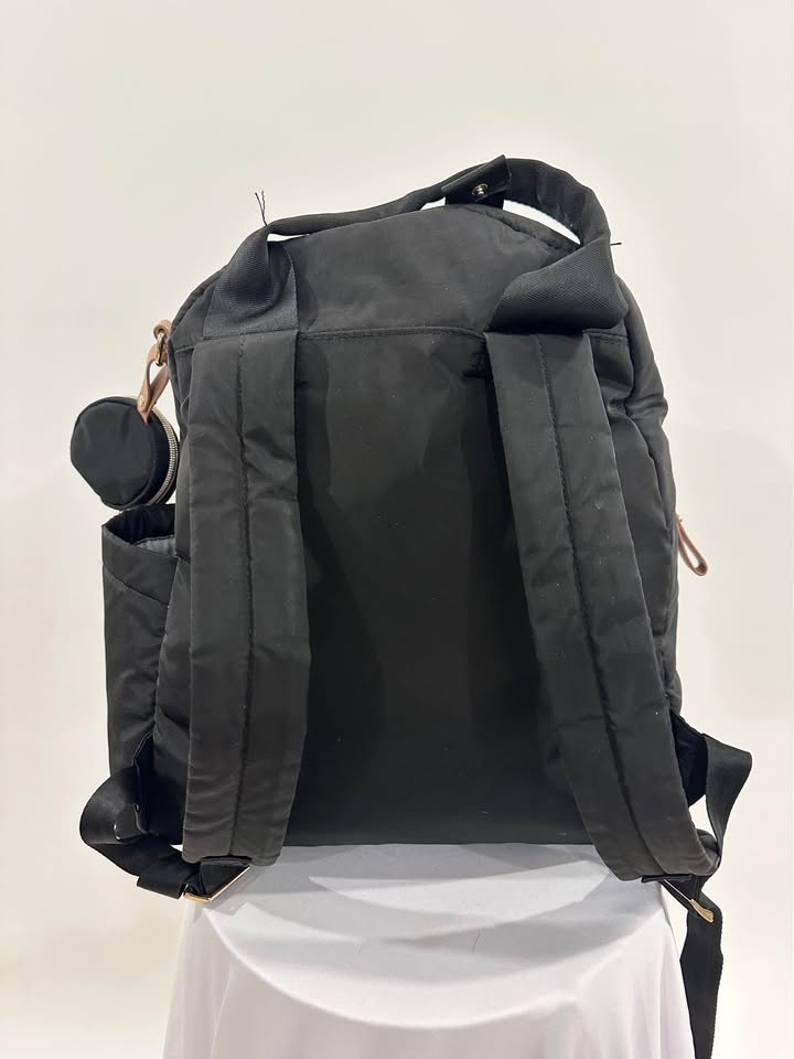 Skip Hop Diaper Bag with Bottle Holder/Warmer & Pacifier Holder - photo 2