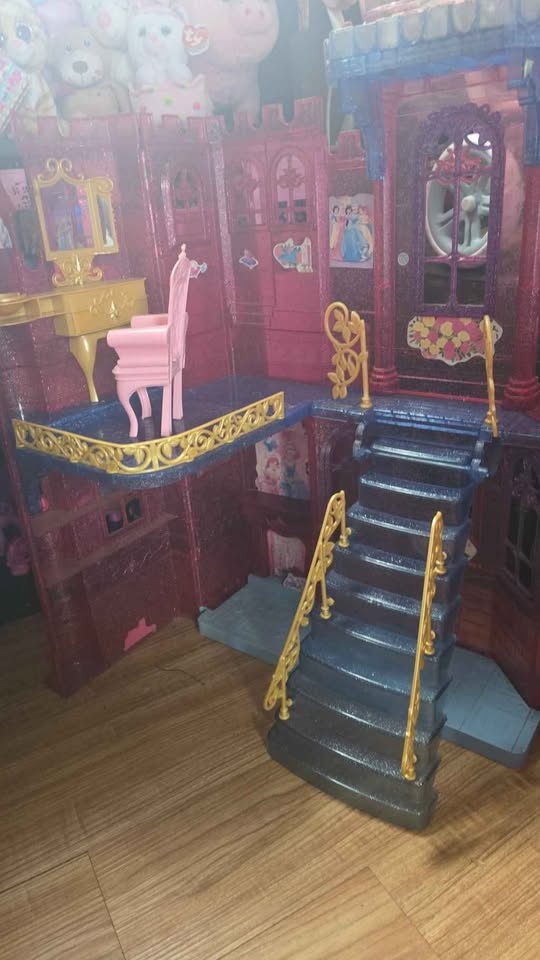 Disney Princess Castle - photo 2