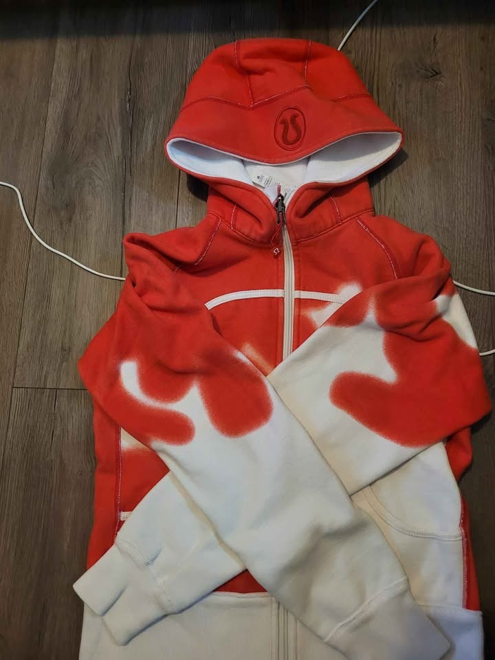 Lululemon Hoodies Size 8 - photo 3