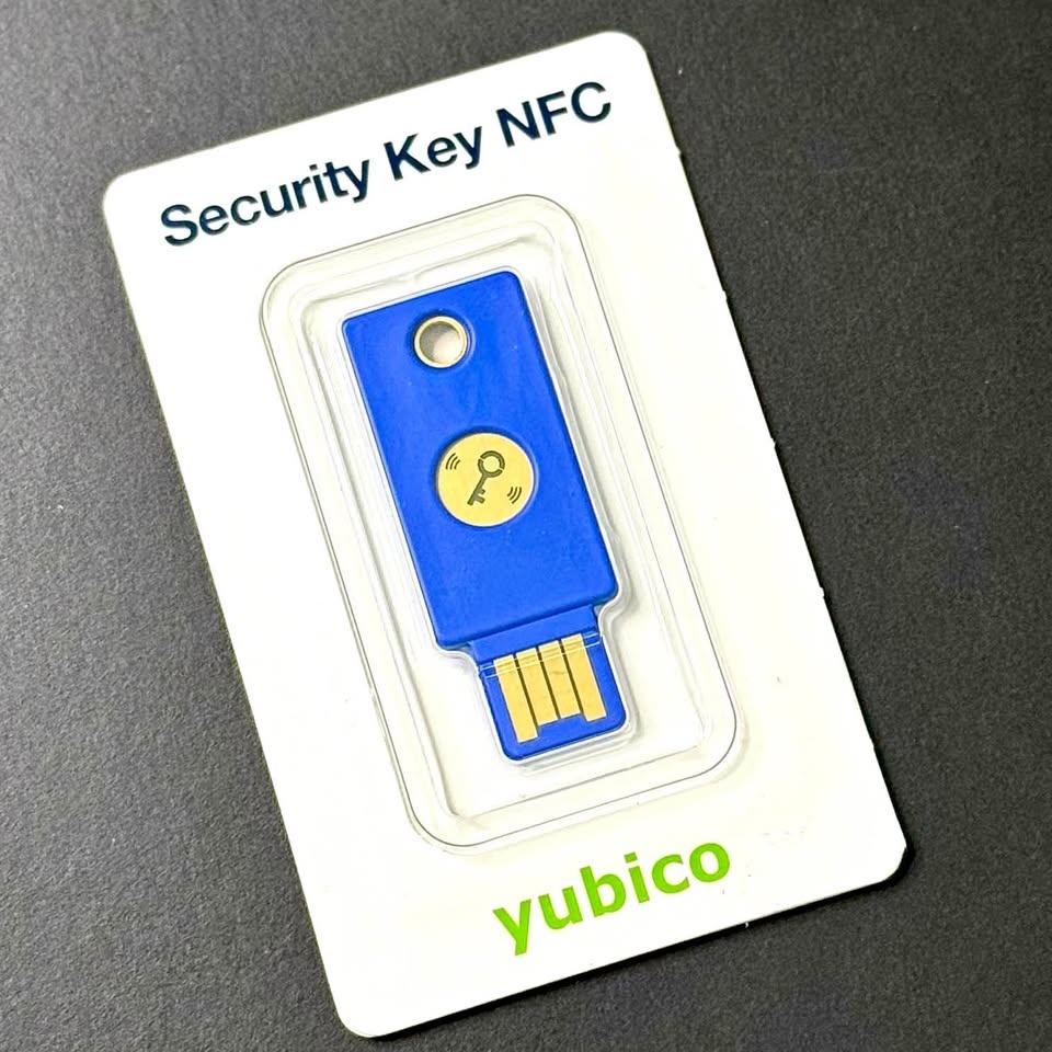 Yubico Security Key NFC - Brand New