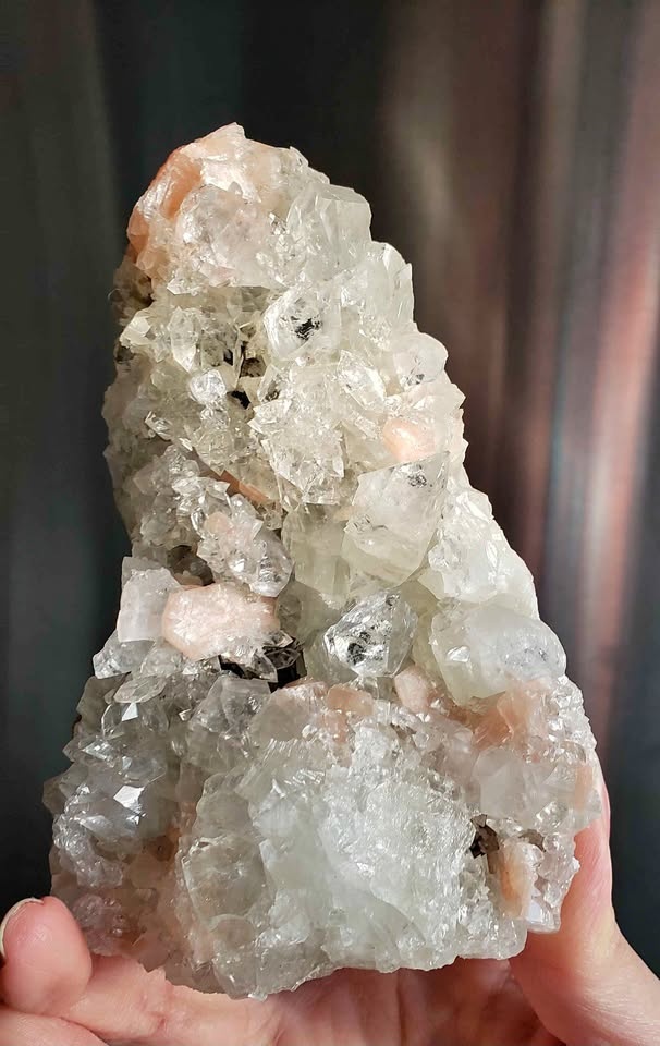 🌸🪽 Outstanding! Apophyllite with double-terminations