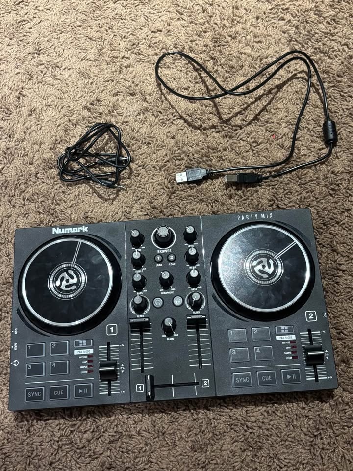 Numark Party Mix DJ Controller - photo 2