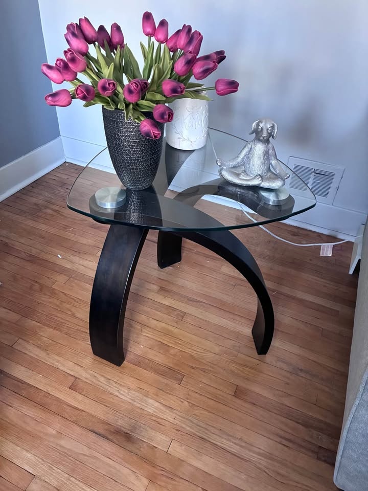 Coffee Table and Matching End Tables 🧡 - photo 4