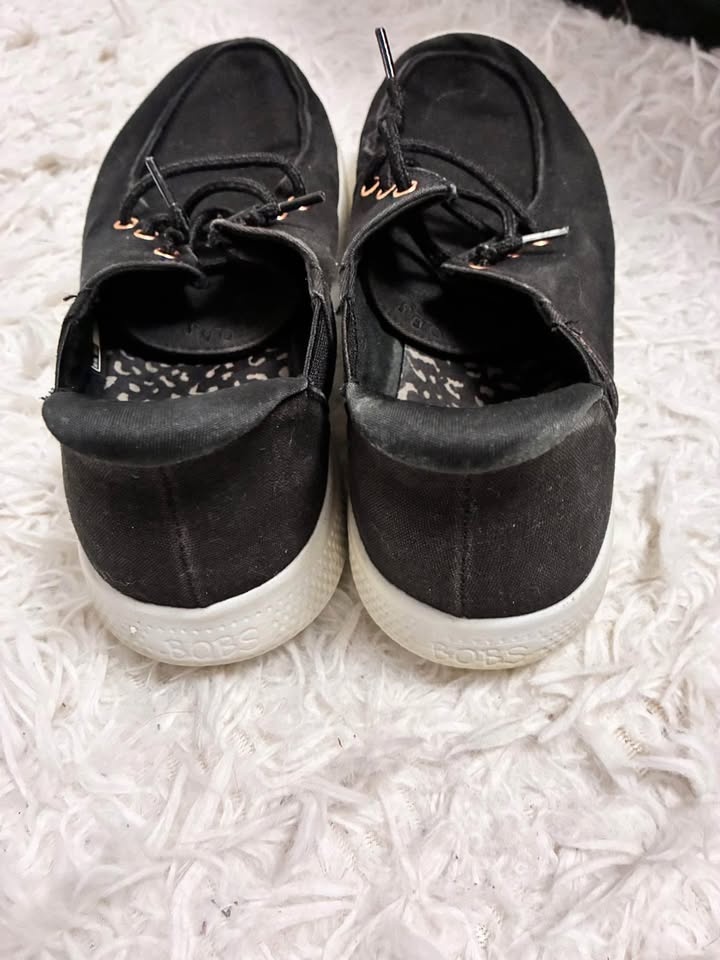 Women's Vans, Nauticas and Skechers Shoes - photo 2