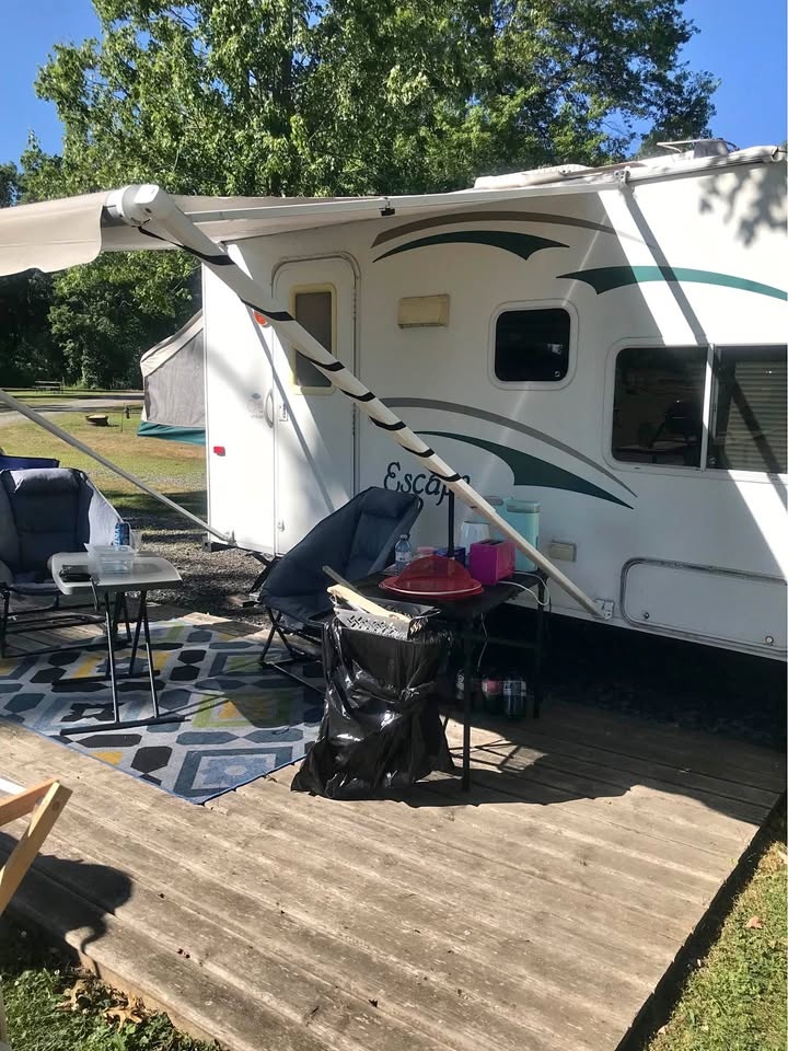 2010 Cikira RV Escape