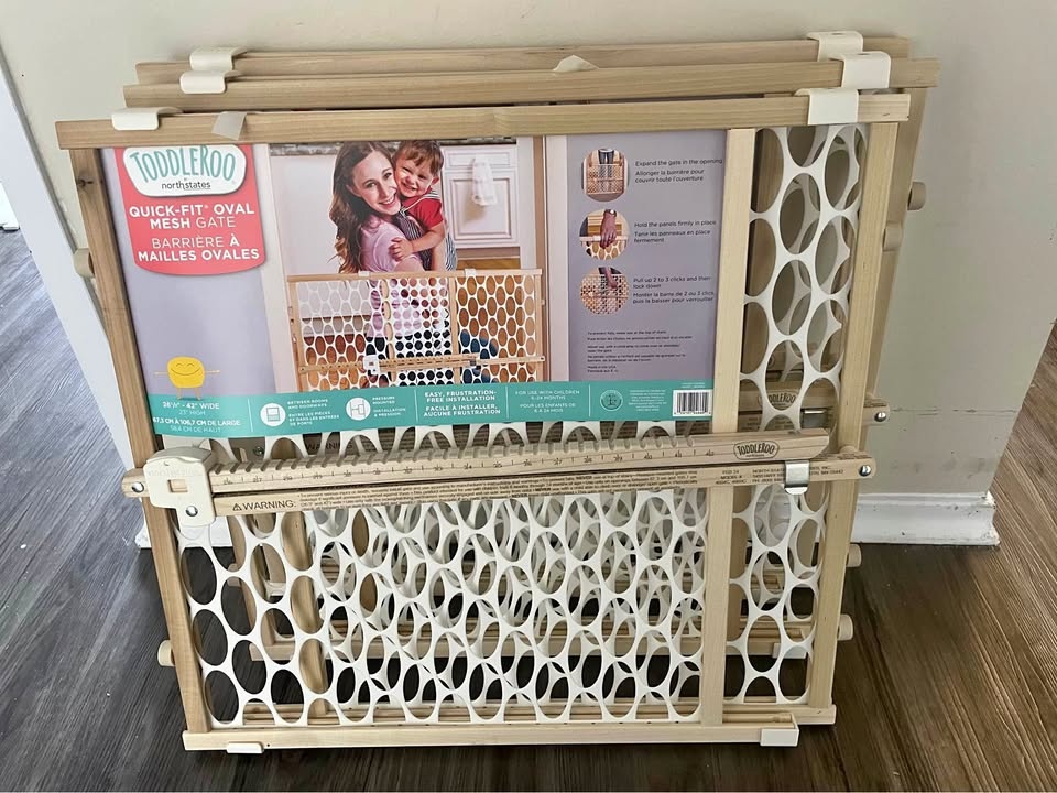 Toddleroo Quick-Fit Mesh Gate