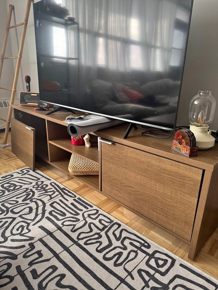 Amazon TV Stand - 180cm L x 38.5cm W x 46.5 cm H