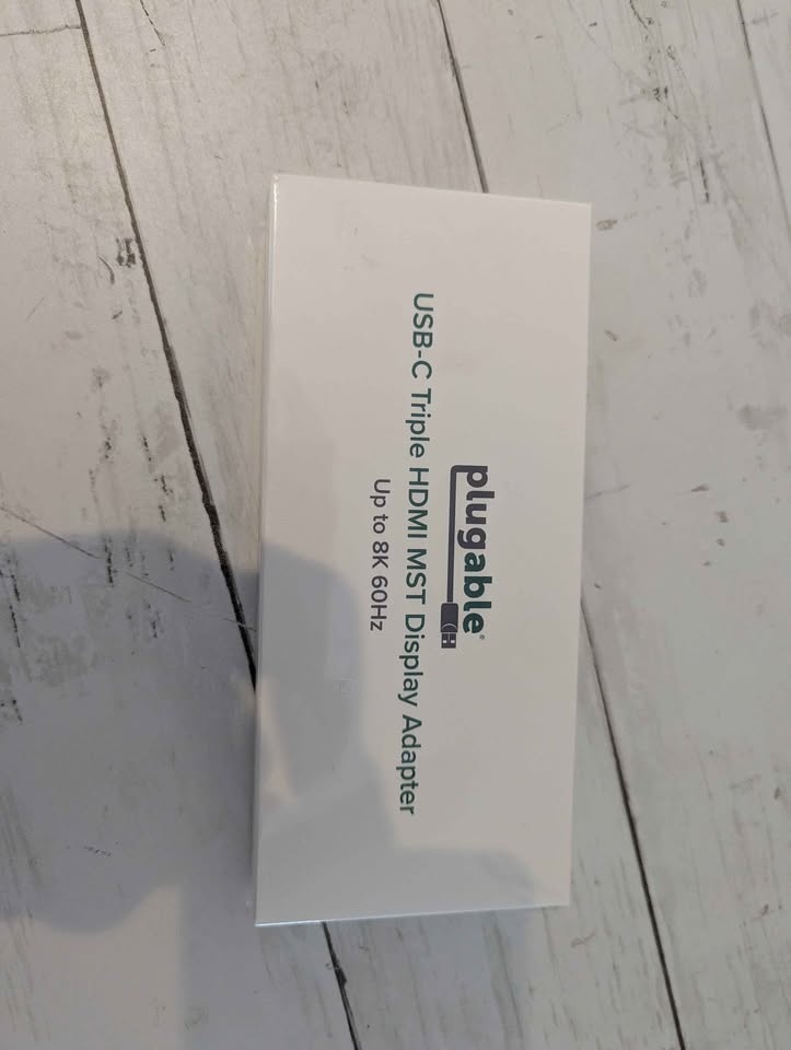 USB C to Triple Monitor Adapter - New - photo 2