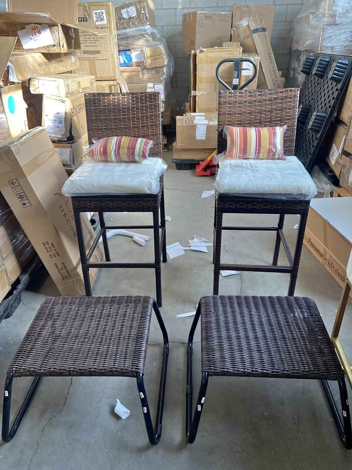 Brand new patio chairs with ottoman