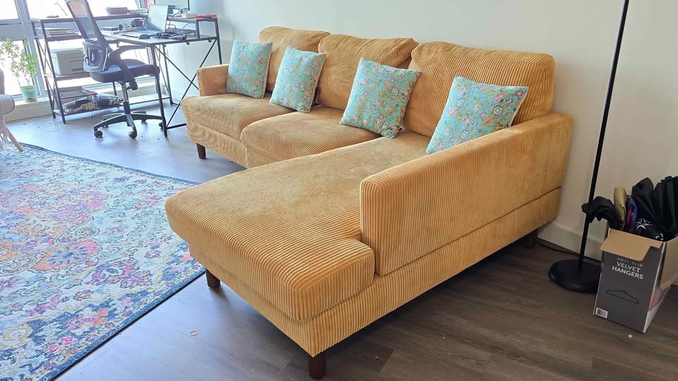 L-Shaped Yello Sofa with Pillows - photo 2