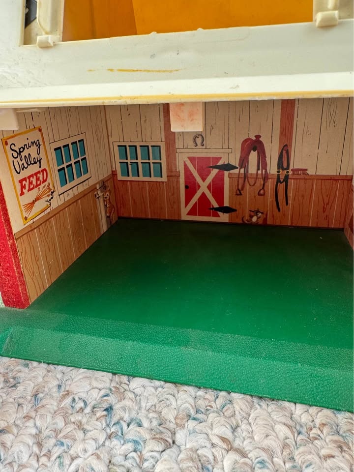 Vintage Fisher Price Family Farm 1967 - photo 3