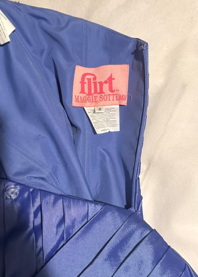 Light Blue Grad Dress Size 4 - photo 4