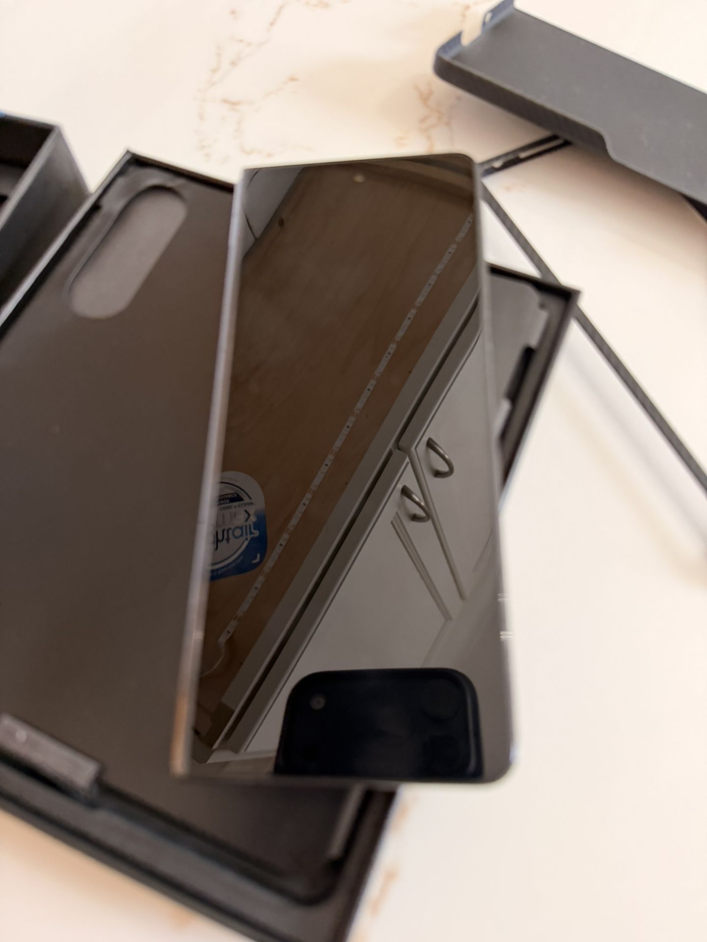 Samsung Galaxy Fold 5 256 GB Unlocked Like New - photo 4