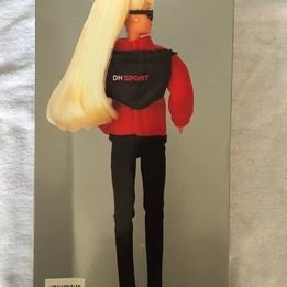 Mattel Barbie Limited Edition Daniel Hechter (1997) Doll - Mint - photo 4