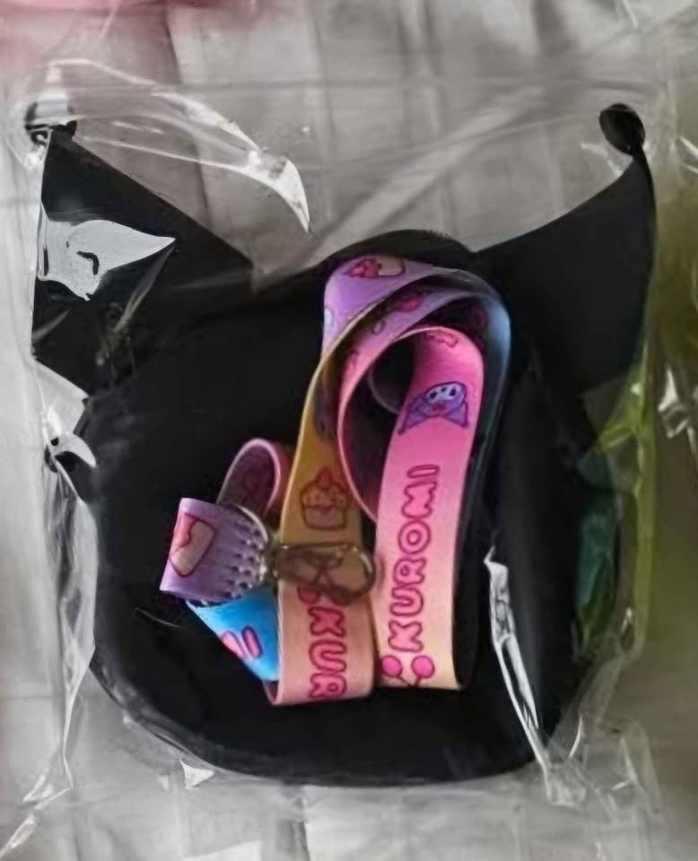 Brand New Kuromi Pouch Purse Bag Wallet Lanyard Set $15 - photo 2