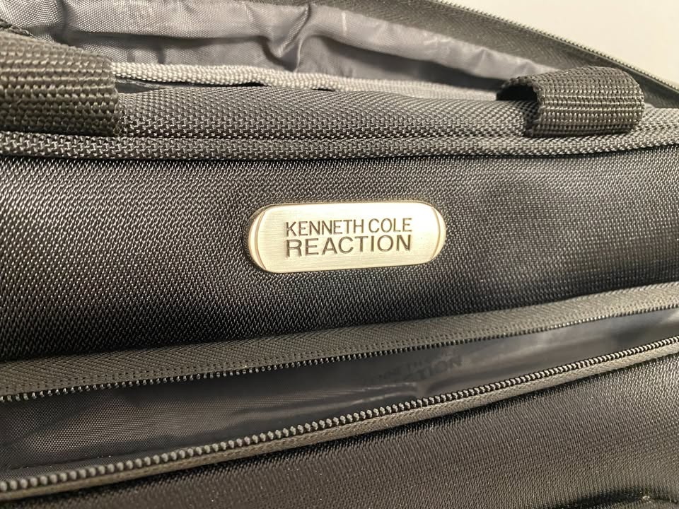 Kenneth Cole Reaction Laptop Briefcase/Bag - 17" - photo 2