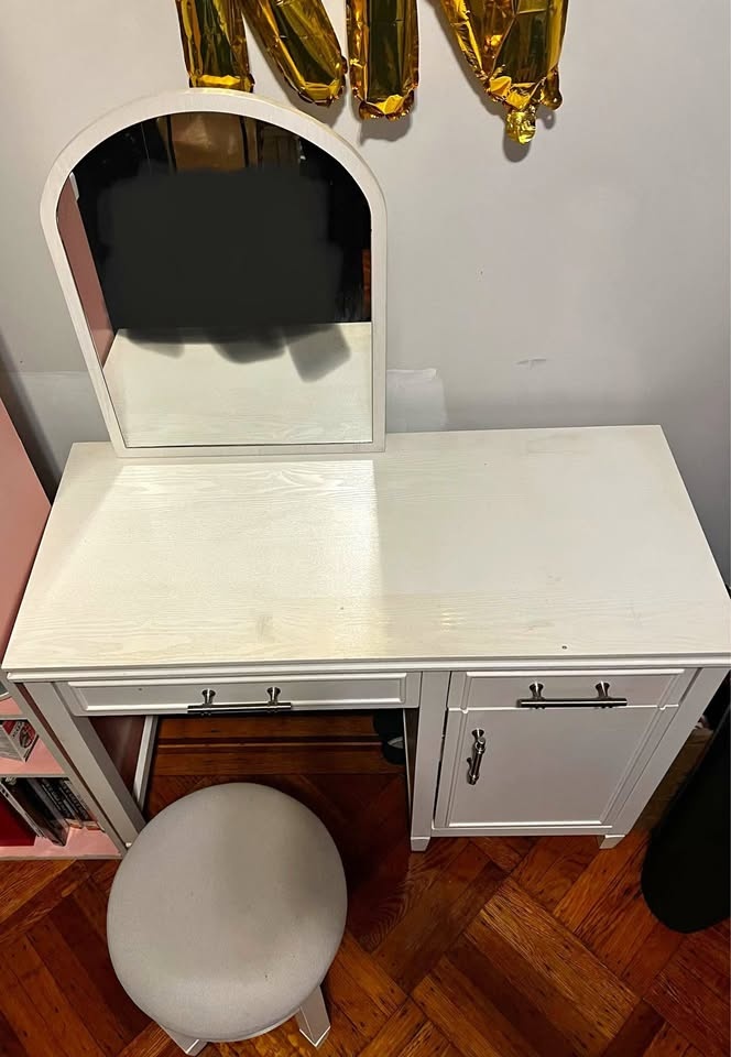 Everhome Cora Vanity