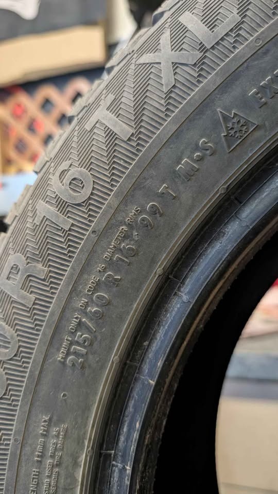 Like new set of 215 60r16 studded Winter tires - photo 3