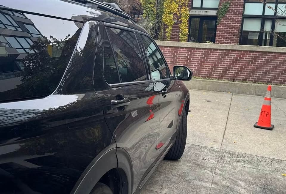 2022 Ford Explorer ST-Line - photo 2