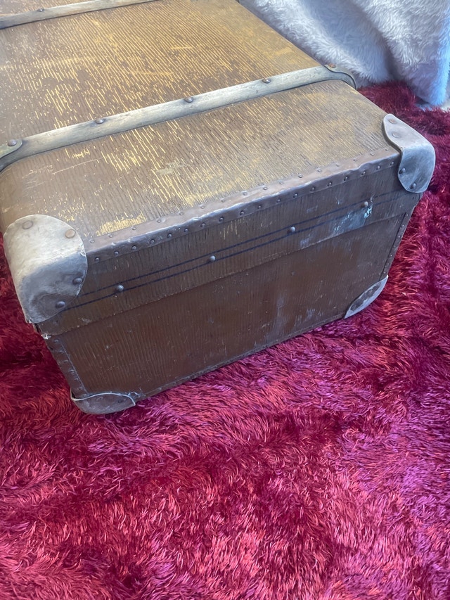 Antique Wood & Leather Travelling Case (1890s-1910s) - photo 5