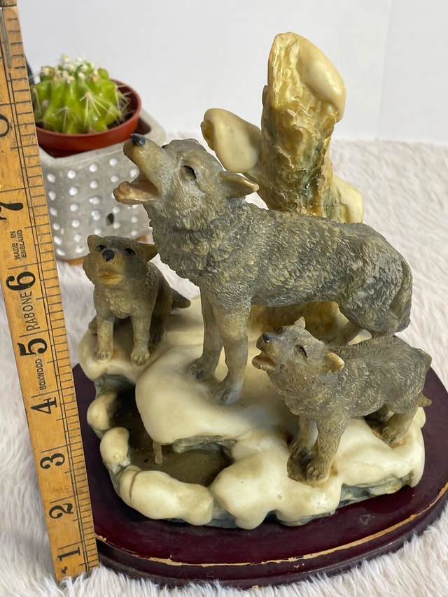 Vintage Canadian Wilderness Resin Statue Collection - photo 2