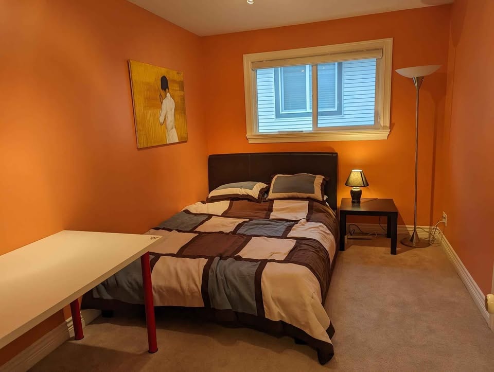Private room for rent
