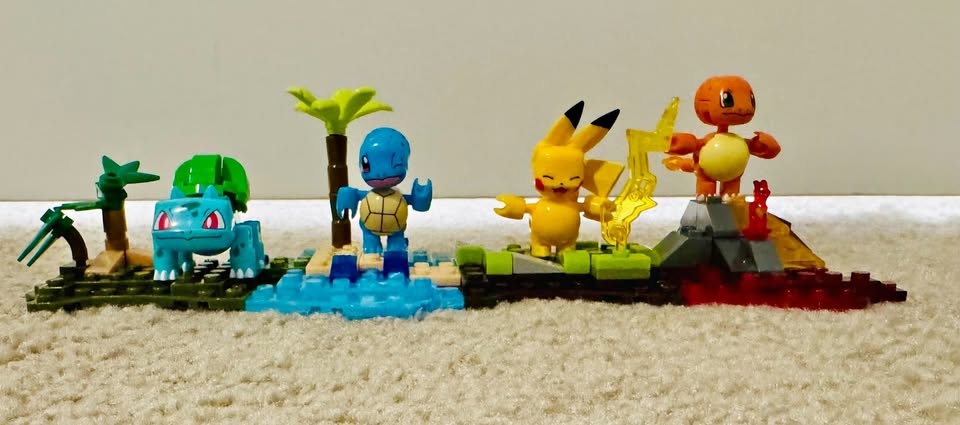 MEGA Pokémon Kanto Region Team + plastic bag