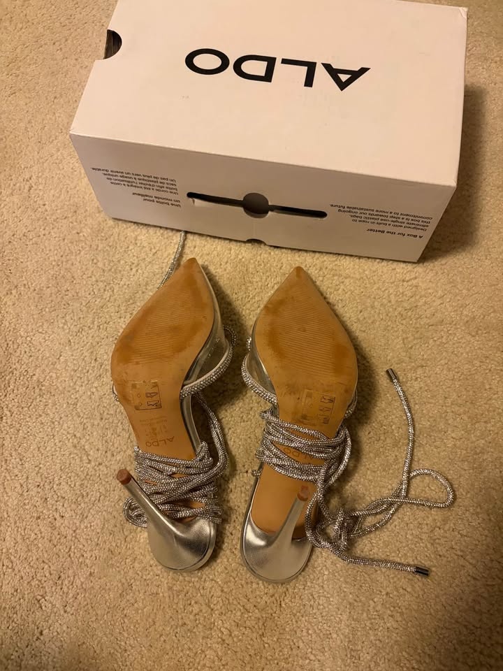 ALDO Women’s Silver Rhinestone Heels – Size 9 – Like New - photo 3