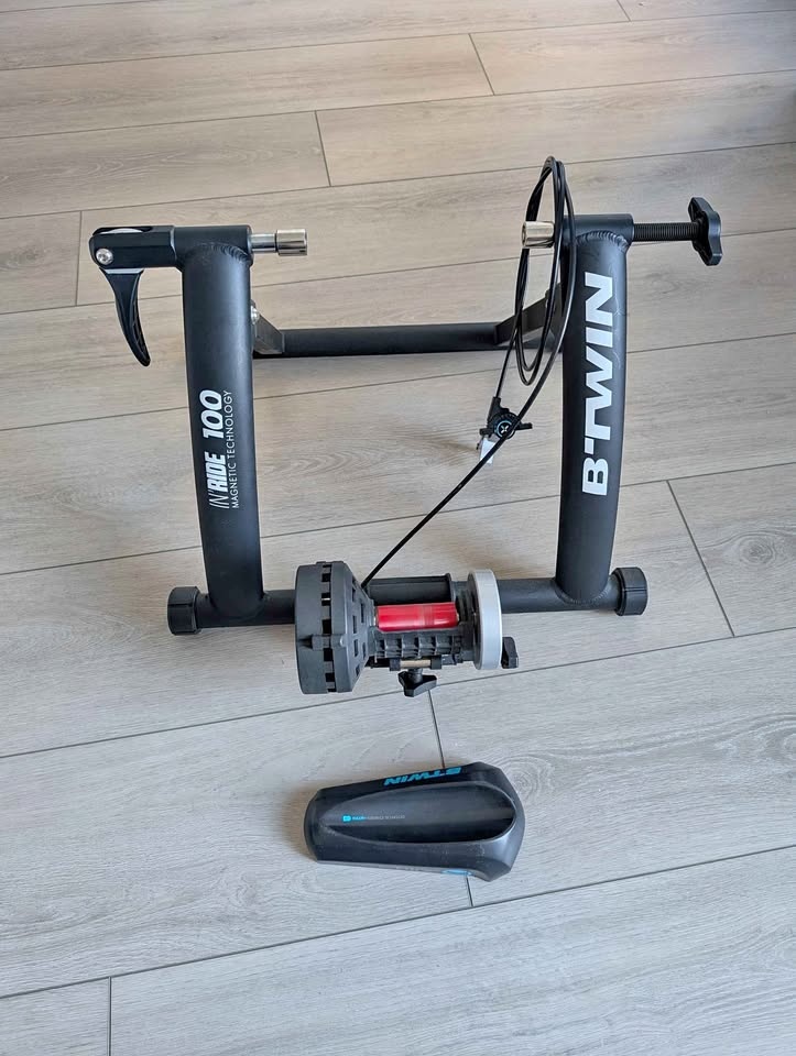 Bike Trainer + Front Wheel Riser Block