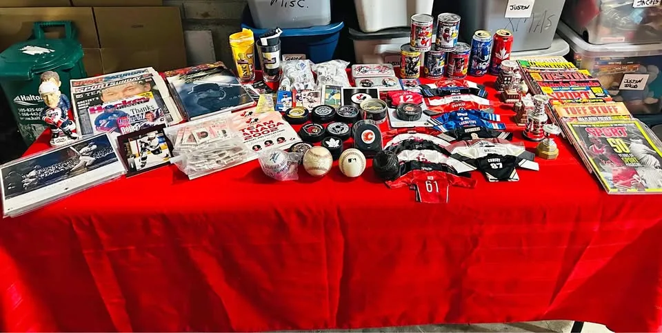 Sports Memorabilia Lot Sale thumbnail