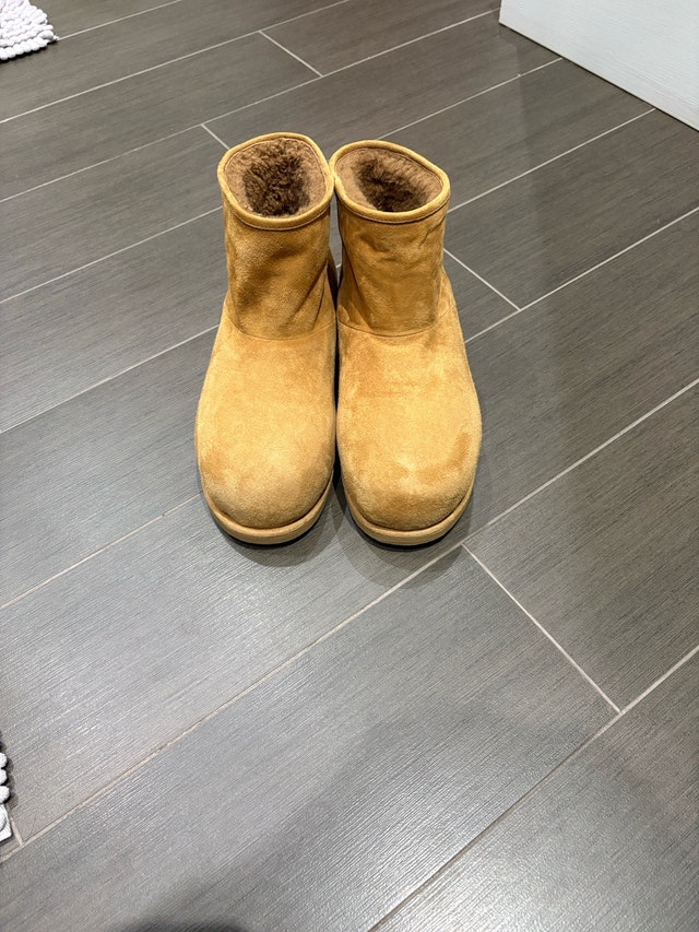 Amina Muaddi - tan suede boots - photo 3