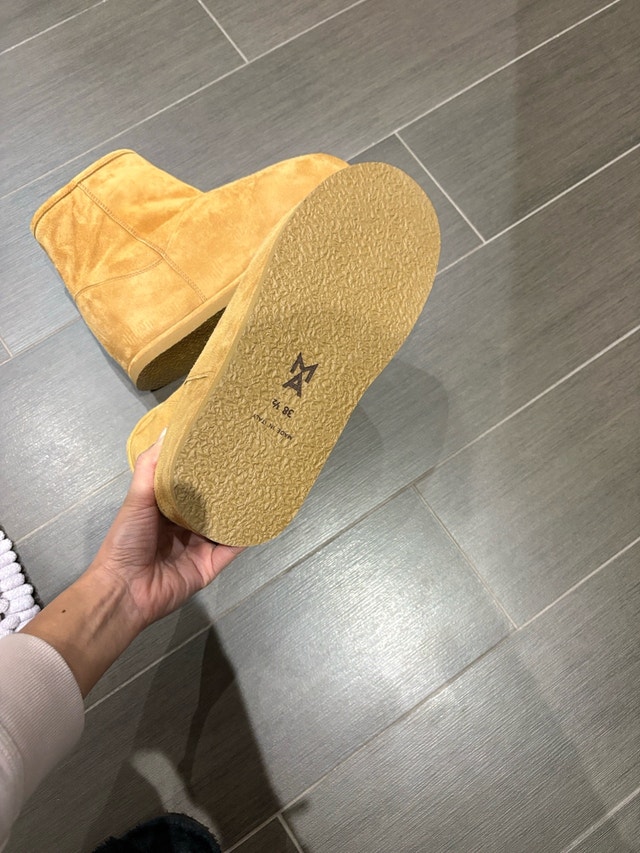 Amina Muaddi - tan suede boots - photo 4
