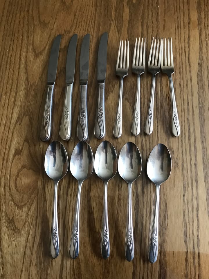 Cutlery WM Rogers MFG Co.