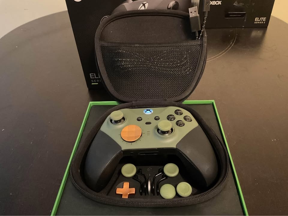 BNIB Custom Elite Series 2 Controller for Xbox/PC - photo 2