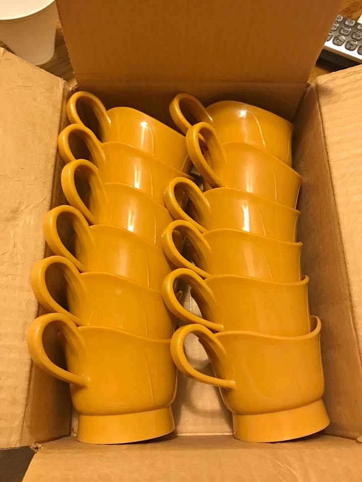 Plastic Holders for Lily Service Cups Set of 12