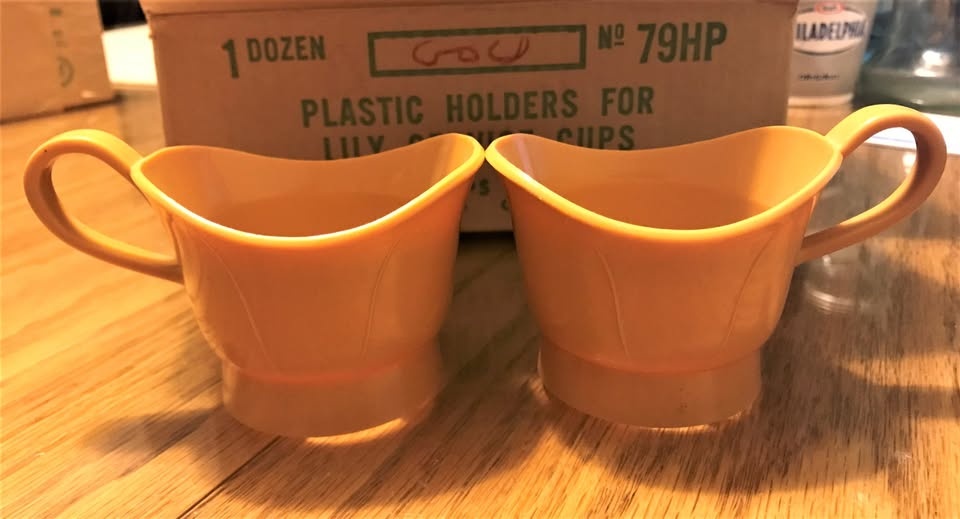 Plastic Holders for Lily Service Cups Set of 12 - photo 2