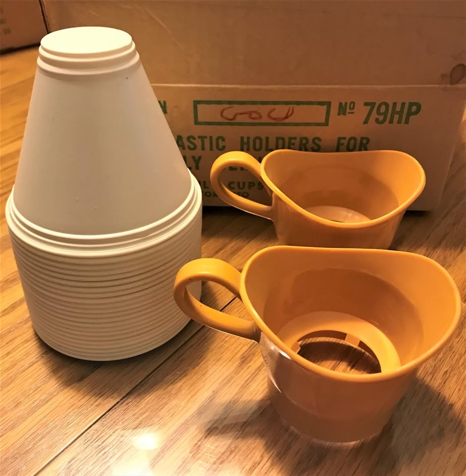 Plastic Holders for Lily Service Cups Set of 12 - photo 4