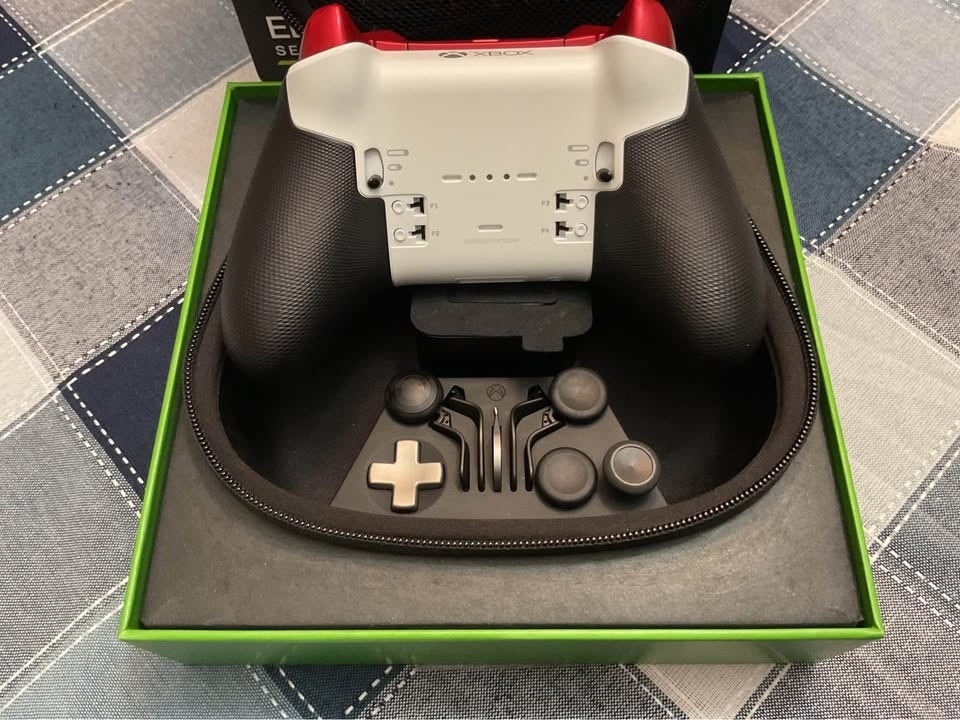 BNIB - XBOX ELITE SERIES 2 CONTROLLER - photo 3